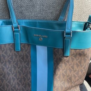 Michael Kors leather purse